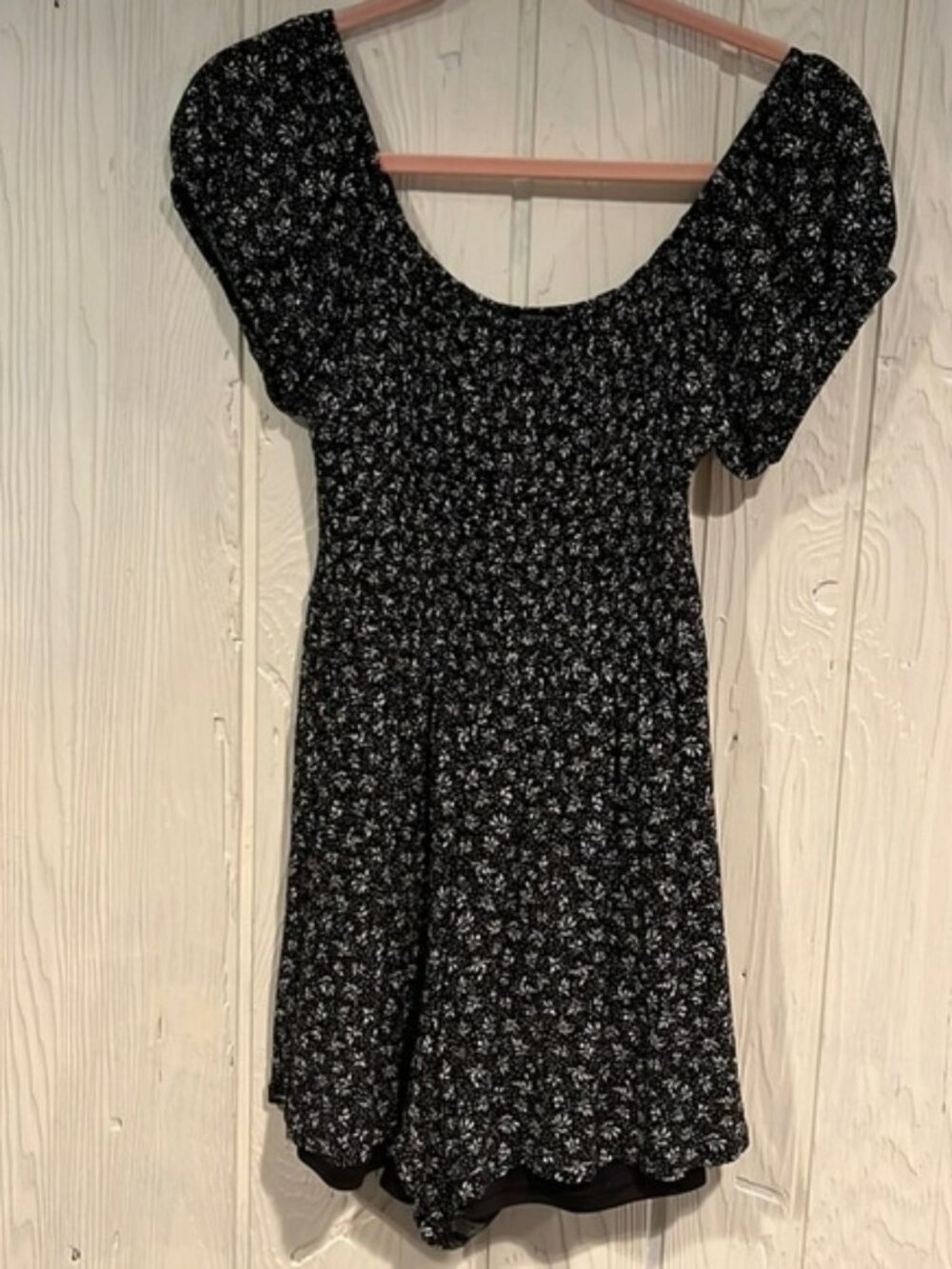 Forever 21 Romper Medium Elastic Bodice Short Sleeves